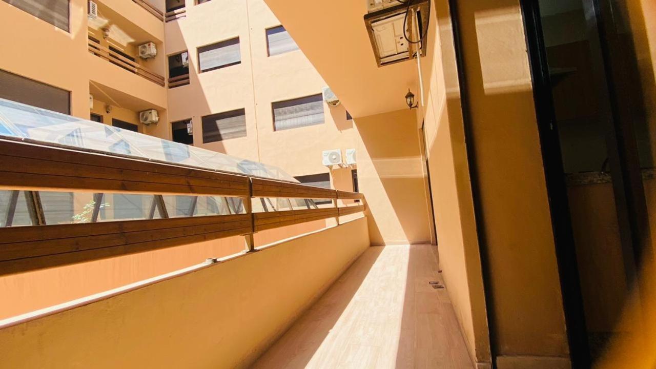 Nour 5 Apartamento